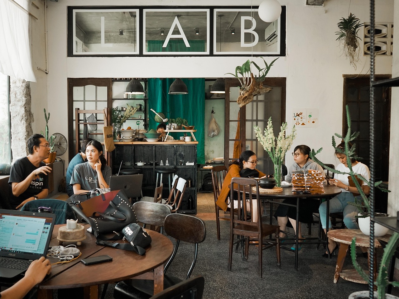 万宝路黑冰双爆珠：万师傅app详情下载教程