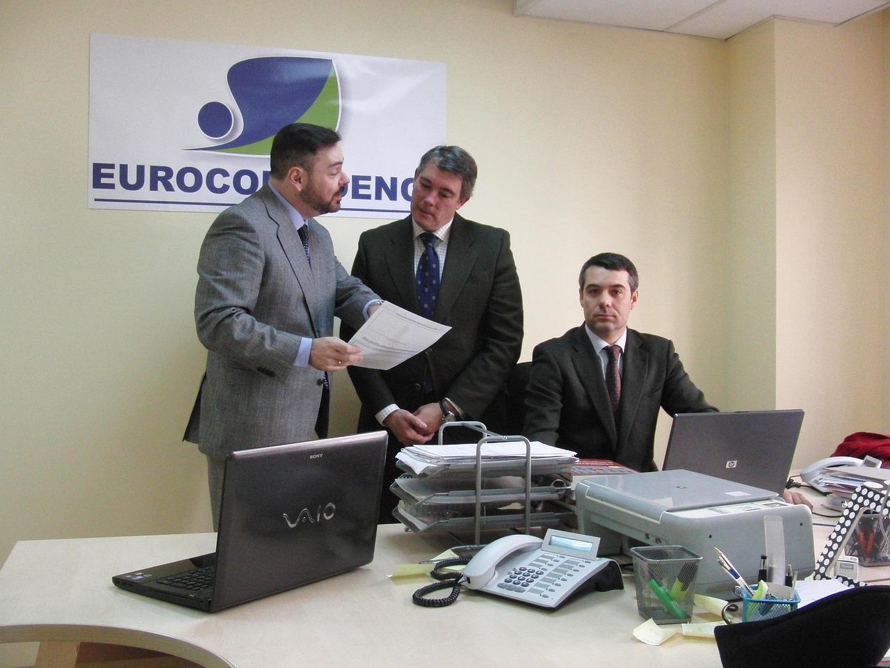 大话西游手游：联系账号注册